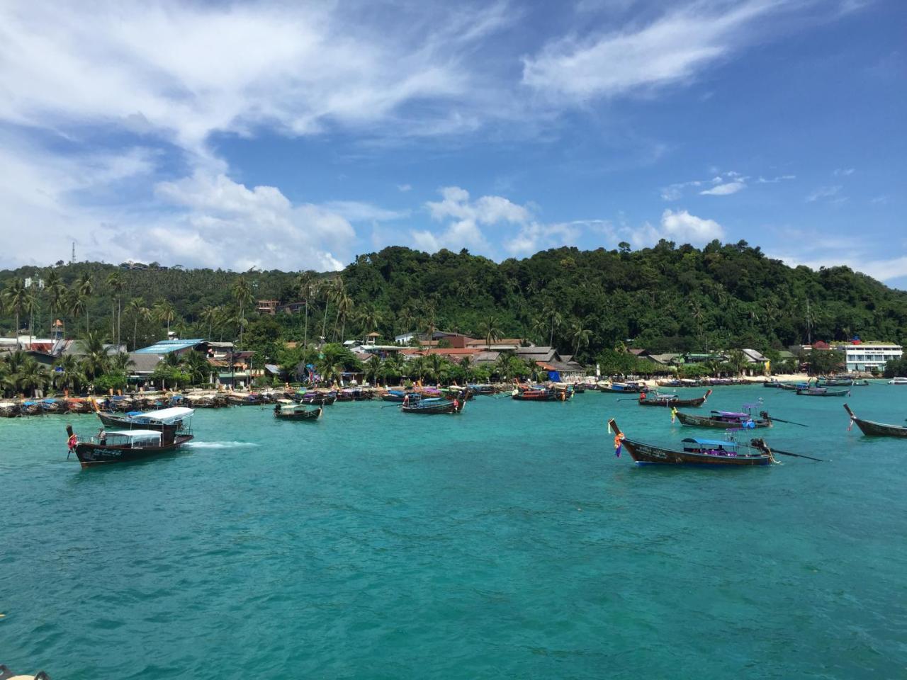 Phi Phi Sea And Hill Resort Екстер'єр фото