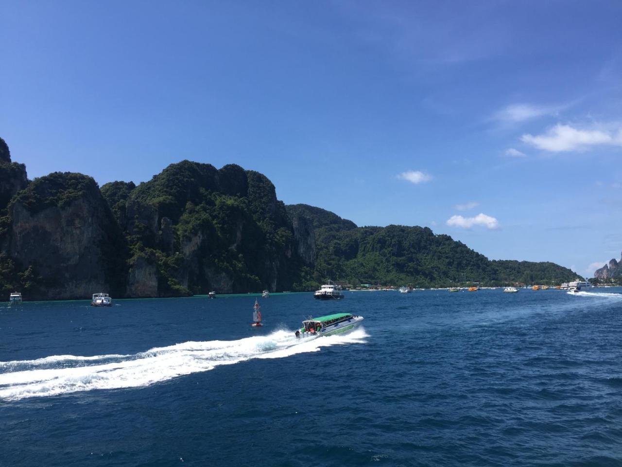 Phi Phi Sea And Hill Resort Екстер'єр фото