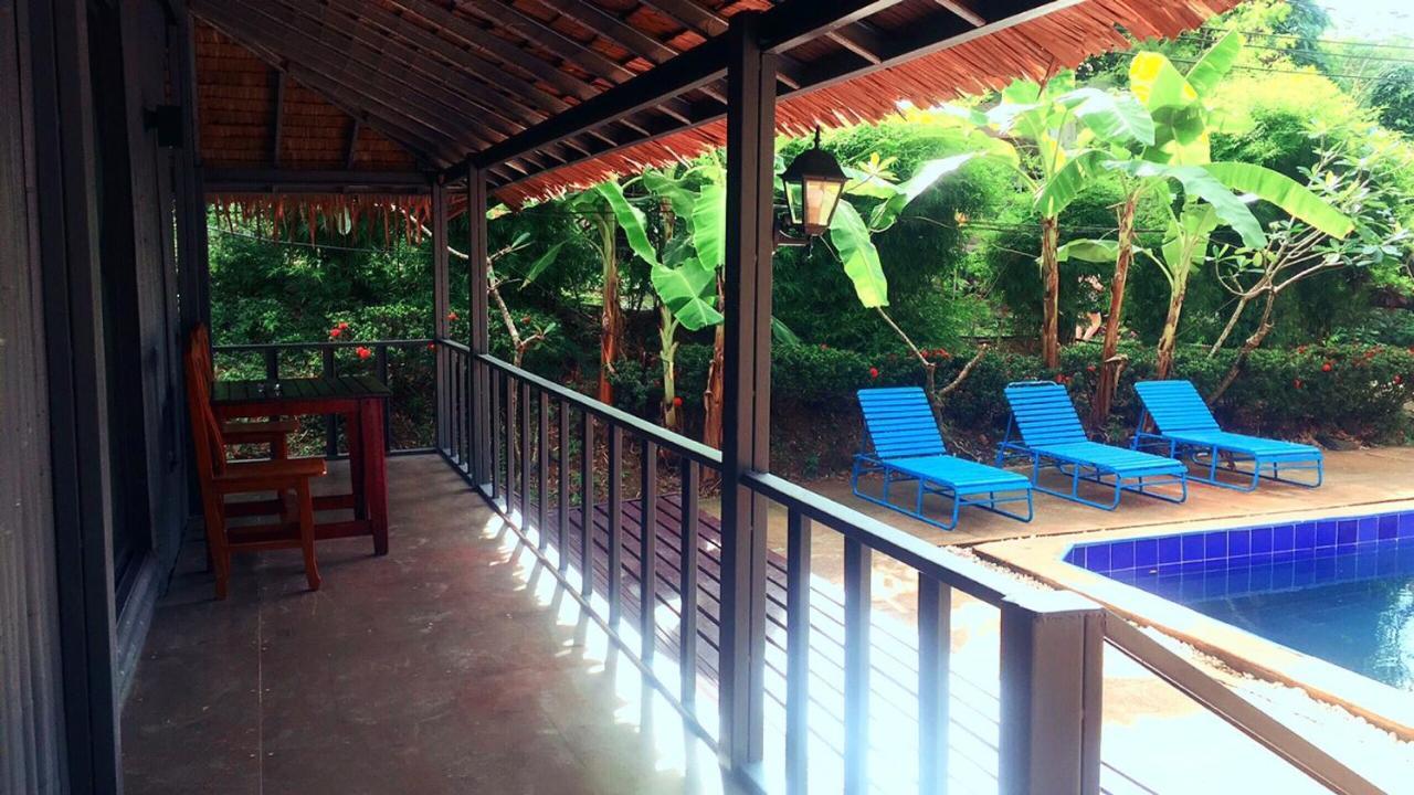 Phi Phi Sea And Hill Resort Екстер'єр фото